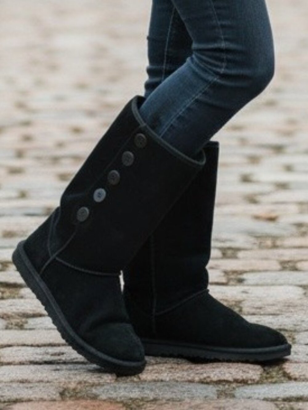 UGG Black W Lo Pro Suede Button Boot